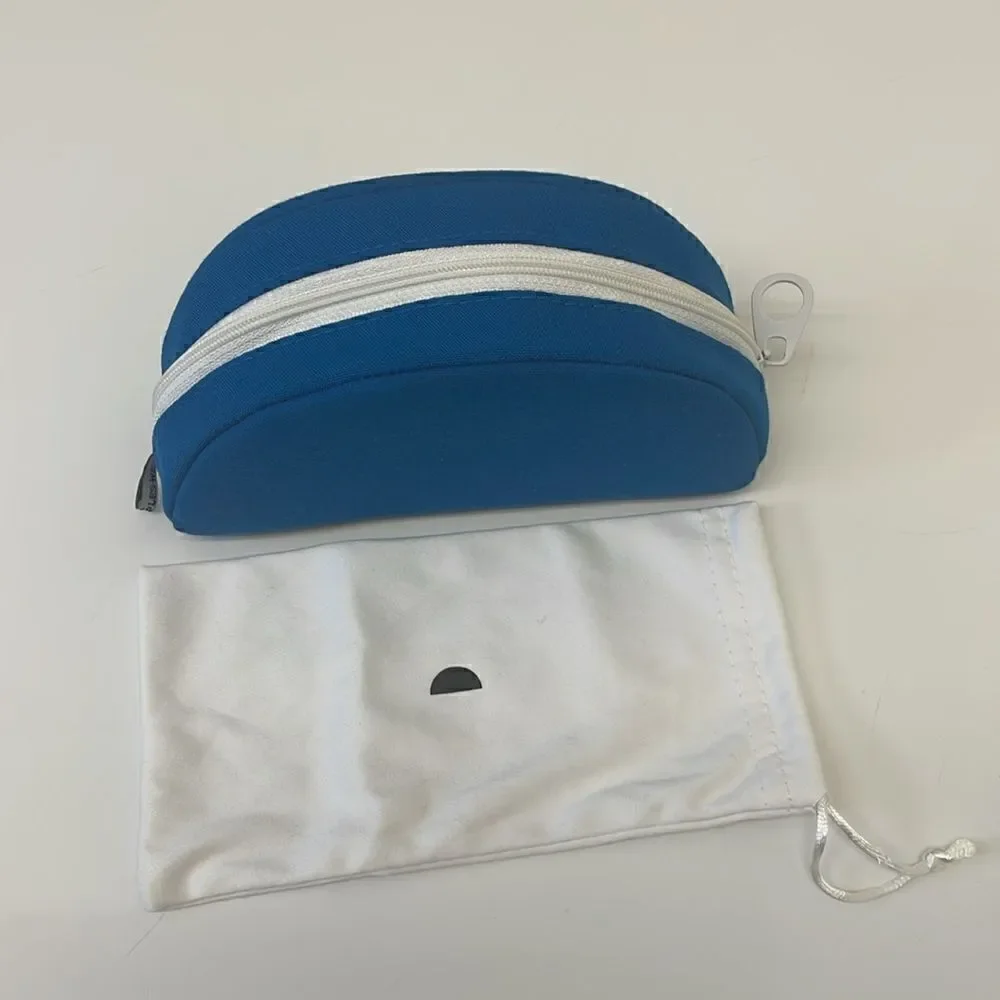 Oliver Peoples Blue Zippered Sunglasses Case with Cloth Dust-bag